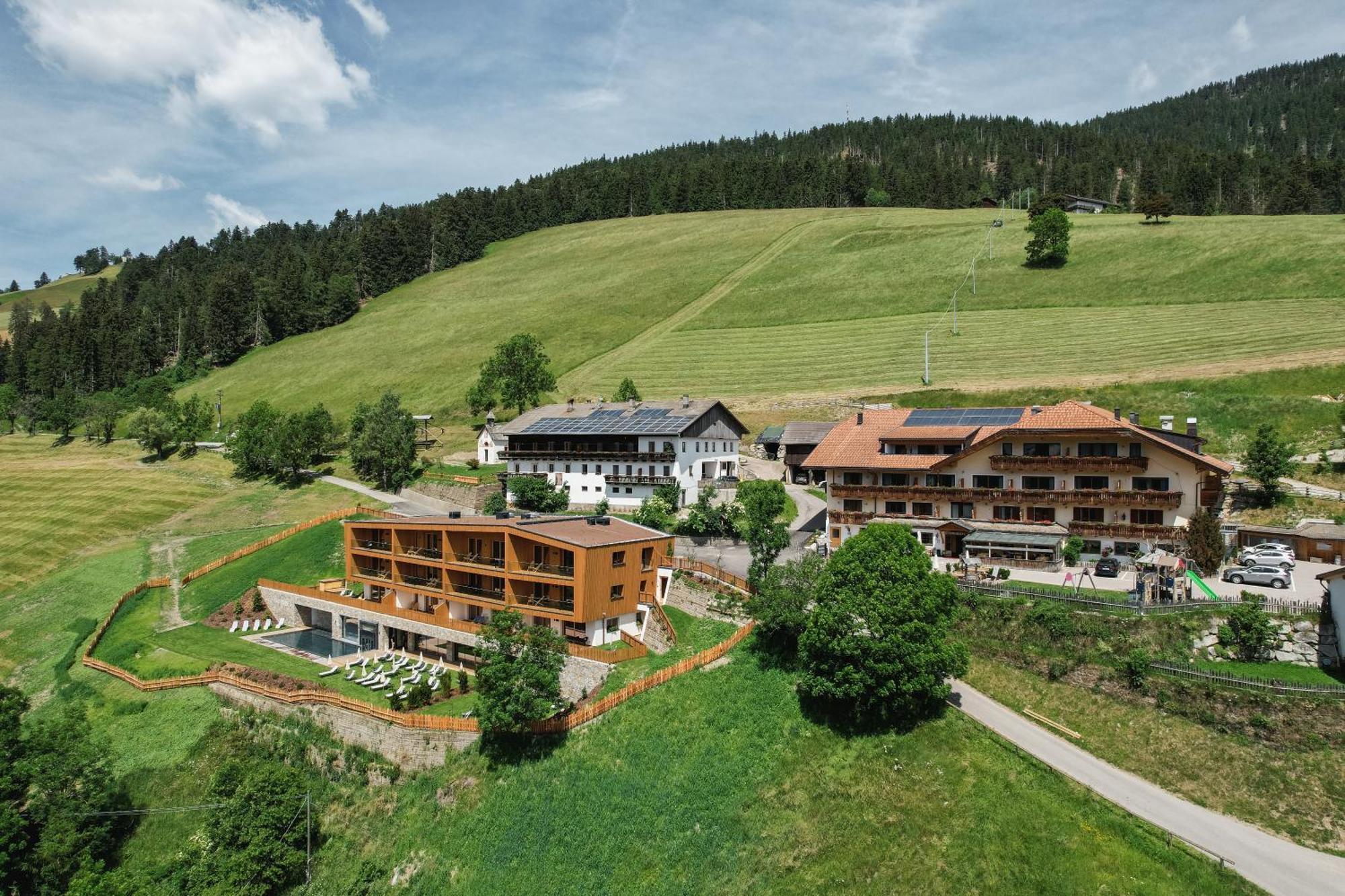 Schopfenhof 4*